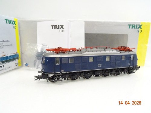Trix H0 22645 E-Lok E 19 01 der DB mit DSS neuwertig in OVP JL7939 | Zustand: Gebraucht