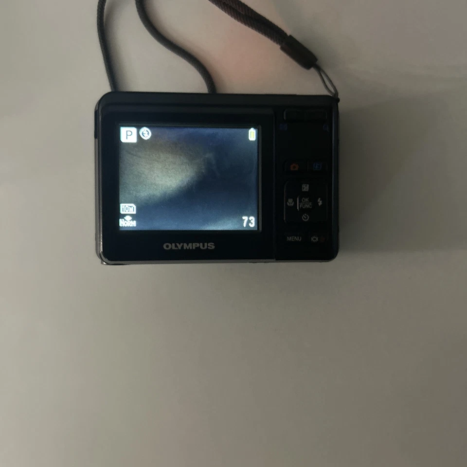 Olympus FE FE-25 10.0MP Digital Camera - Black W/32 Mg Card With Adaptor - Image 3 of 4