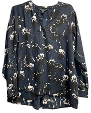 Simply Vera Wang Top Size Large Navy Floral Roll Tab Sleeve Criss Cross Hem Boho