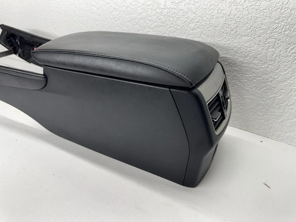 2013-2015 LEXUS GS450H GS350 FRONT CENTER CONSOLE FRAME W/ ARMREST LID OEM. - Image 2 of 4