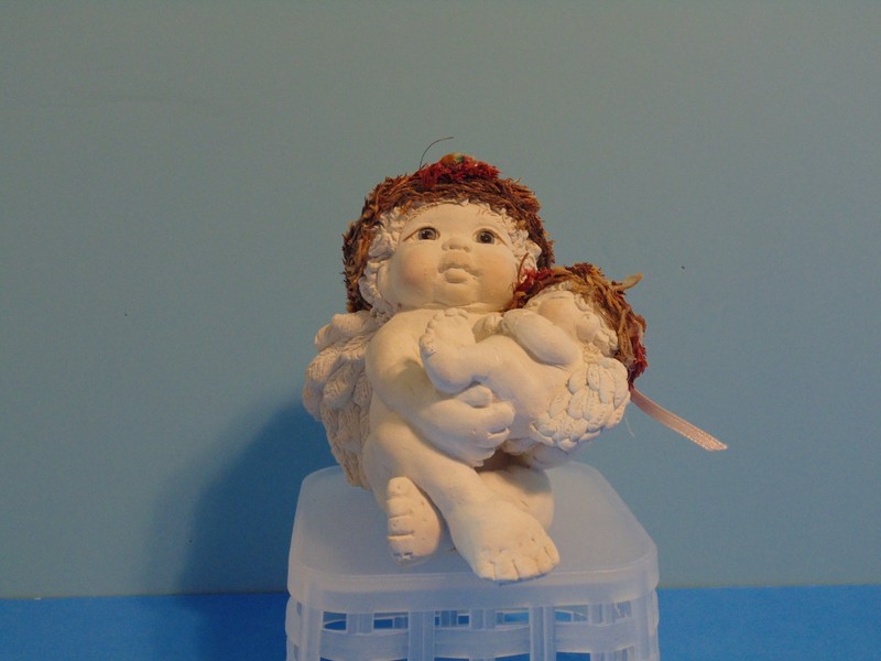 vintage Mexico 1995 Dreamsicles "Hushaby Baby" Signed Figurine