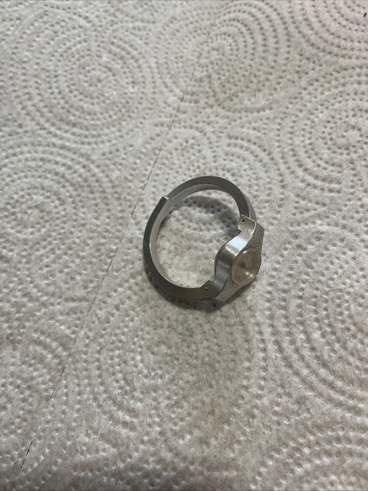 Timex S Steel Back Aluminum Bezel - Image 3 of 4