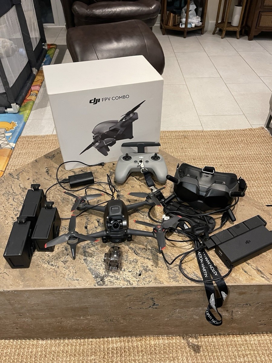 DJI FPV Combo Quadcopter Drone Fly more Combo (drone is new