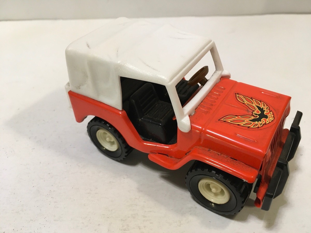 Yatming #1608 Jeep CJ-7 With Top Orange Metal Base CJ7 Diecast