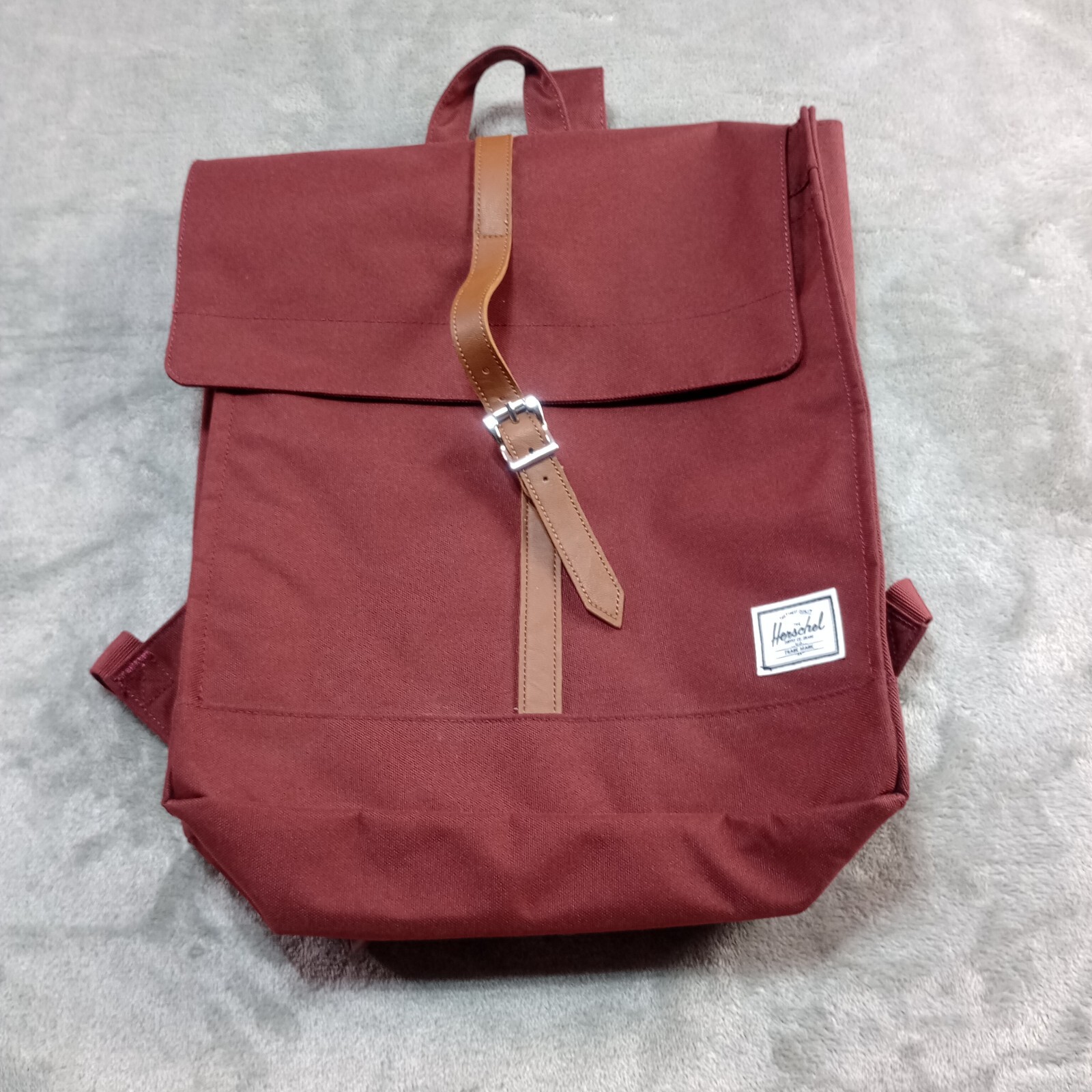 Mid-volume 14l Wine Maroon Canvas Weather Resistant Eco
