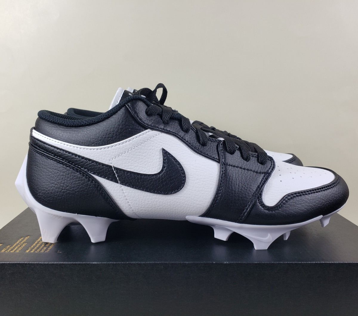 Jordan 1 Low TD Cleat Panda Mens Size 10 FJ6245-100 Football Cleat