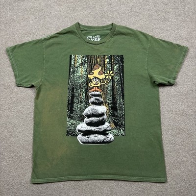 Strange Daze Men's Shirt Size L Green Short Sleeve Crew Neck Graphic Tee Casual
