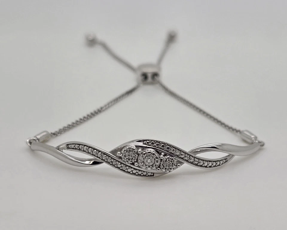 Hermoso elegante brazalete ajustable de diamantes genuinos de plata de ley Kay's Foto 2 de 4