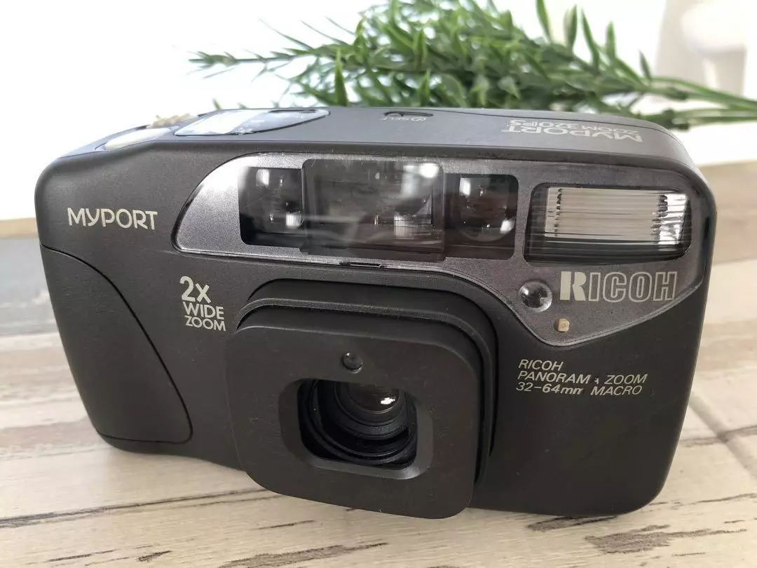 Ricoh Myport Zoom 320 Ps Compact Film Camera