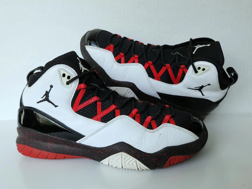 MUESTRA RARA Jordan Driven XT Pre-Juego Charol CRIADO Para Hombres EE. UU. 9 INÉDITO Foto 2 de 4