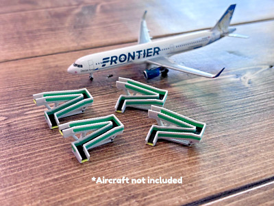 1:400 Model Airport Accessories - 4 Piece Passenger Boarding Ramp