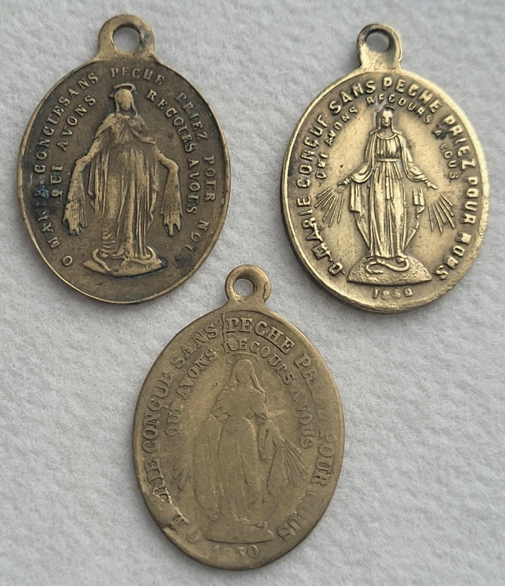 Lot De 7 Anciennes Médailles Religieuses - Vintage - Collection