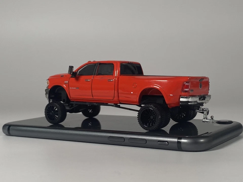 I/64 Customized / Lifted Dodge Ram 3500 Dually Diecast Model Toy Pickup Truck - Image 4 of 4
