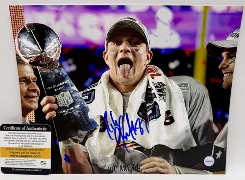 Rob Gronkowski Signed 8x10 Photo SB XLIX w/Lombardi Trophy Patriots (PC) COA