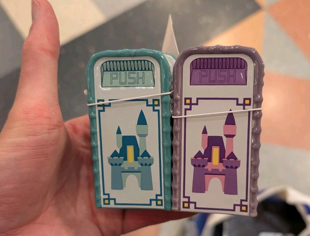 NEW🌟Disney Cinderella Castle Mickey Mouse Trash Can Salt Pepper