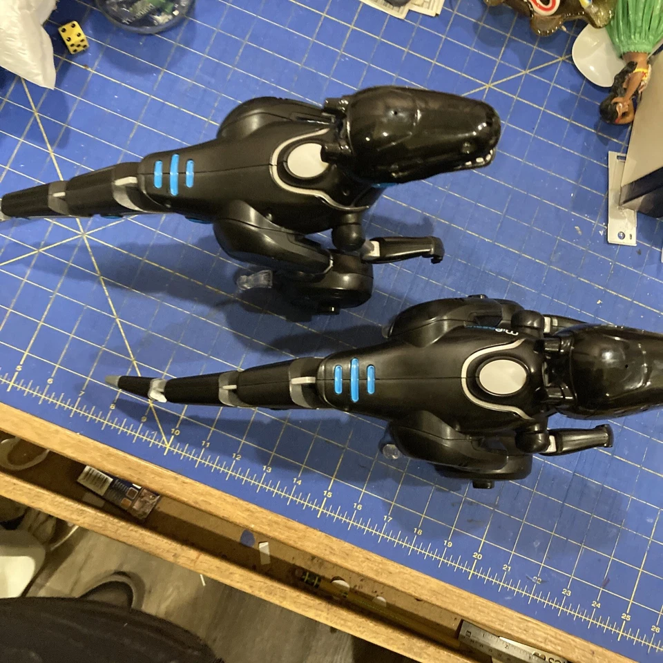 2 MiPosaur Robot By WoWee preowned but working fine Tested - Image 4 of 4