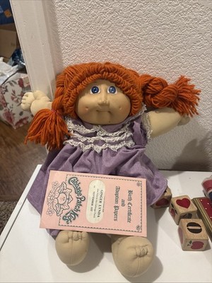  Vintage 1985 Cabbage Patch Puppe #2 Form OK Fabrik rote Haare blaue Augen mit Papieren.