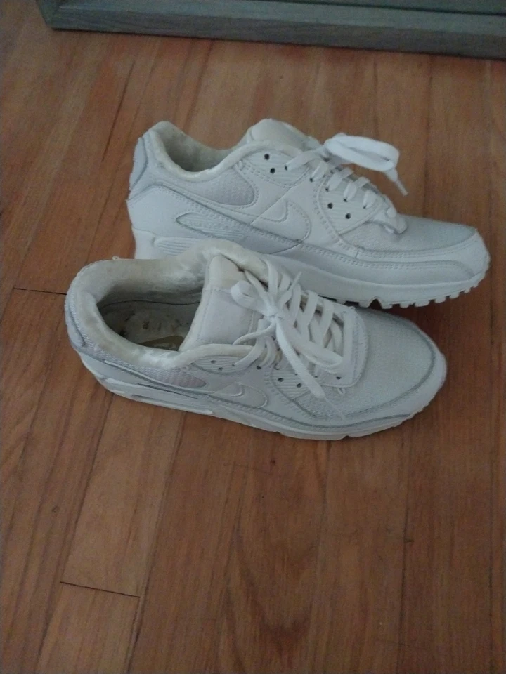 Talla 8.5 - Nike Air Max 90 Triple Blanco W Foto 3 de 4