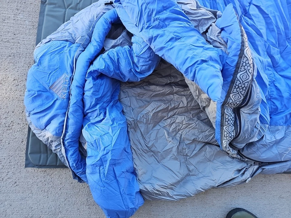 Saco de Dormir Kelty Mujer Año Luz XP +20 Grados Regular 28.5" x 74"... Foto 2 de 4