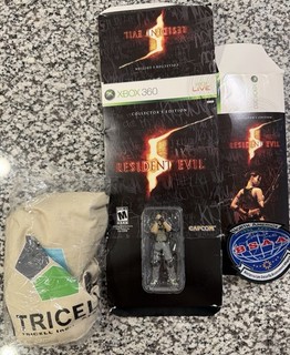Resident Evil 5 Collector’s Edition Chris Redfield Figure Tricell Bag BSAA Patch