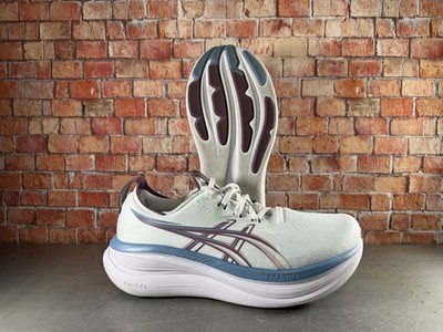 Asics Gel Nimbus 28 Womens Size 10 Wide White Blue Athletic Running Shoes  