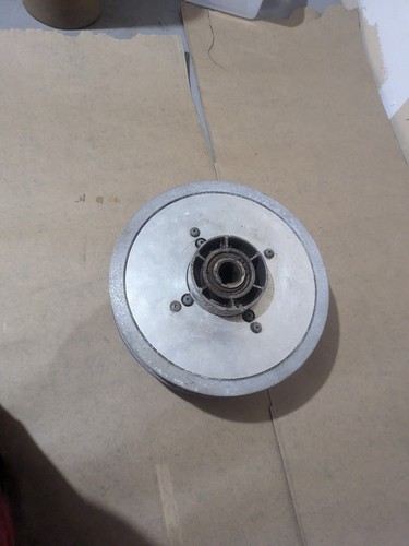1996 Polaris Indy XLT 600 Secondary Driven Clutch OEM 1322156 / 1321925 - Picture 4 of 5