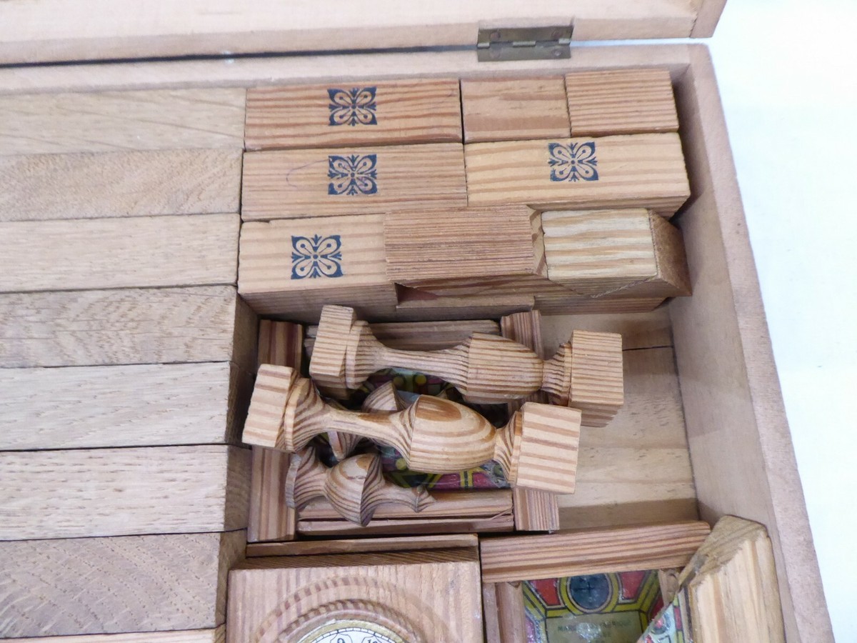 Jeu le petit architecte. Jeu de société construction planchette en bois