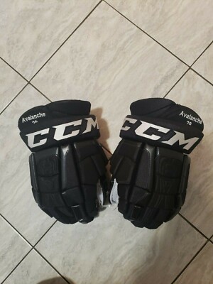 nathan mackinnon gear