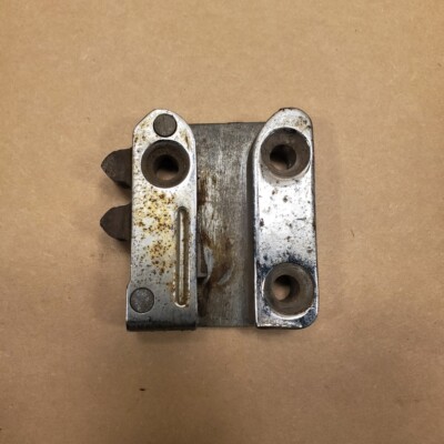 Original Jaguar XKE E-Type S1 FHC OTS LH Left Side Door Striker BD19295 OEM