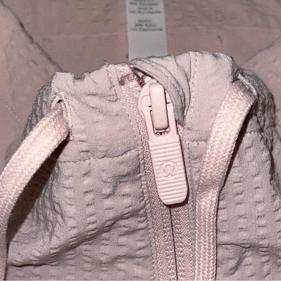 Lululemon Pack Light Pullover *Packable” soft Pin… - image 10