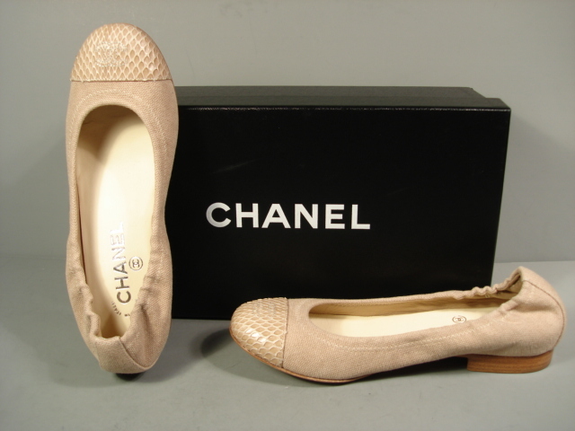 round toe ballerina flats