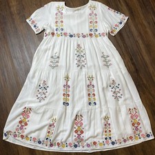 Tea n Rose Embroidered Dress White Size Medium Floral BOHO Romantic Midi Spring