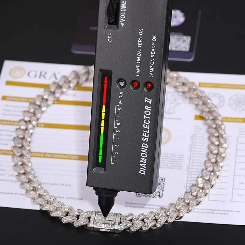 VVS Baguette Moissanita Helado Forma de Píldora Miami Eslabón Cubano Cadena Collar Foto 2 de 4