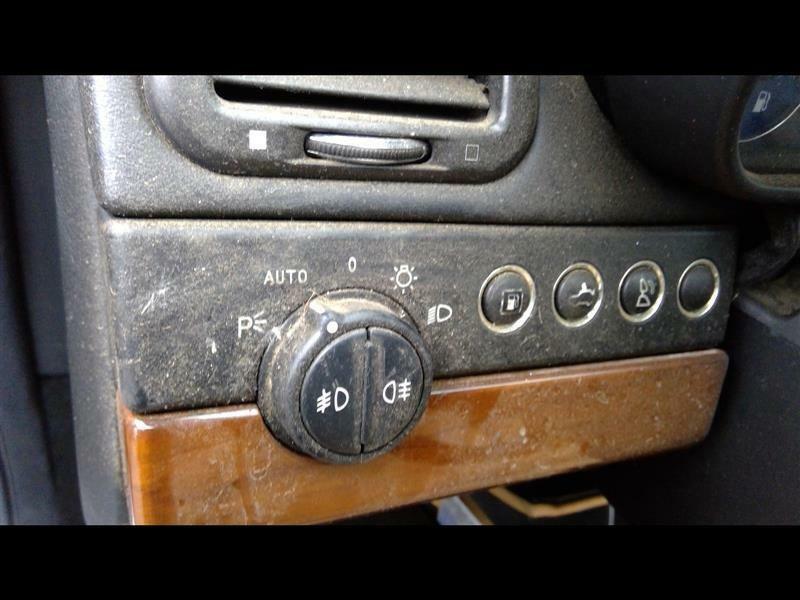 07 MASERATI Left LH Headlight Switch