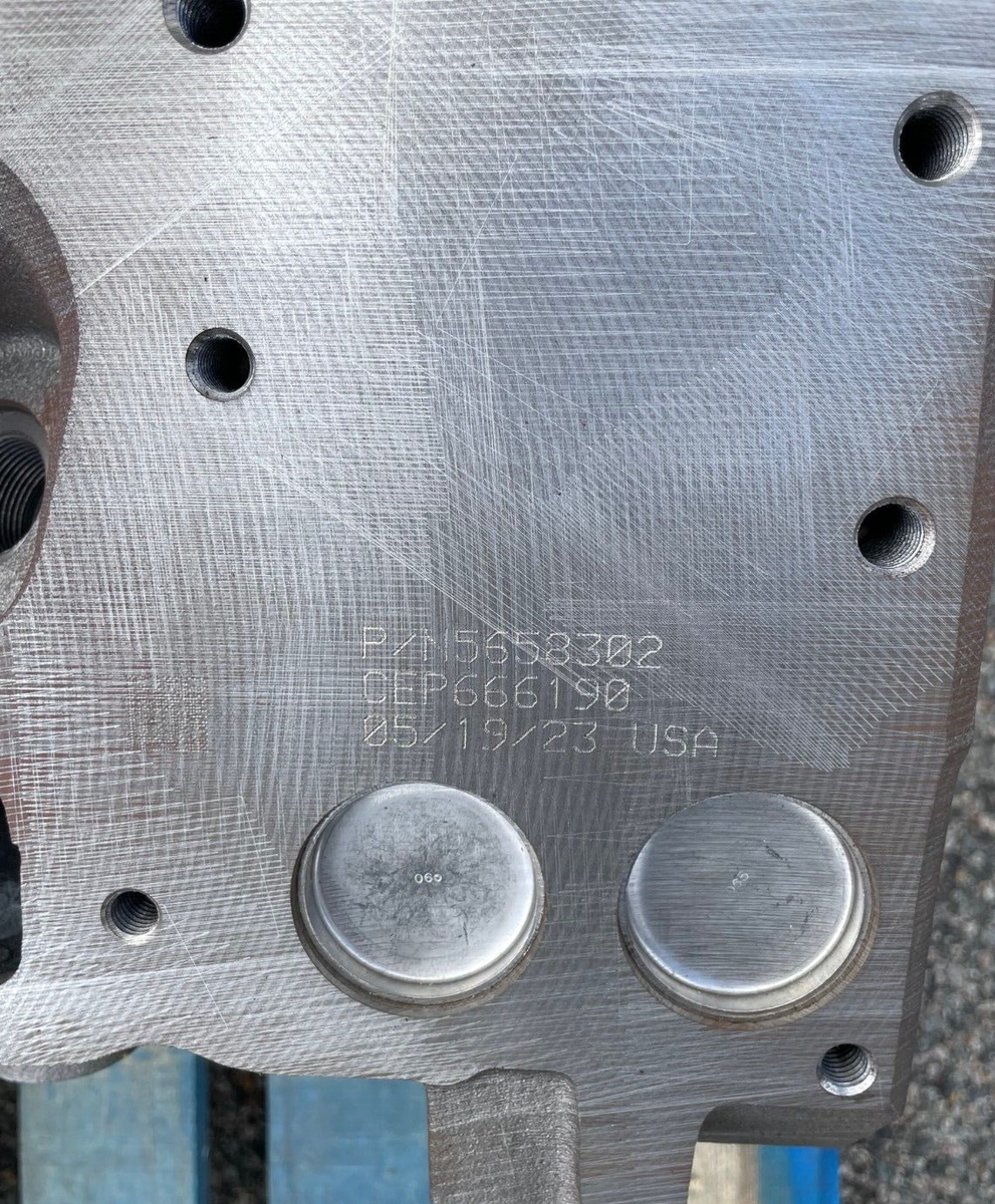 ひ NEW OEM Cummins ISX Cylinder Head 5658302 Diesel | eBay