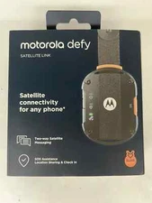 Motorola Defy Satellite Link 2-Way Messaging Communicator with SOS Assist BM3A01