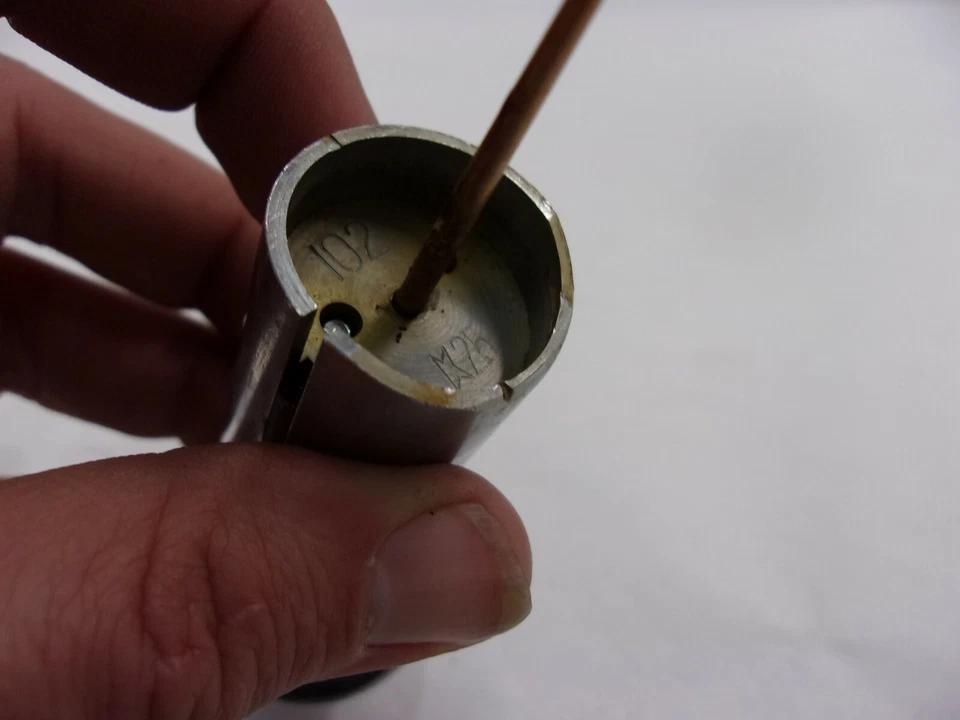 Throttle Slide assembly 16141300014 1974 HONDA CB750 - Image 4 of 4