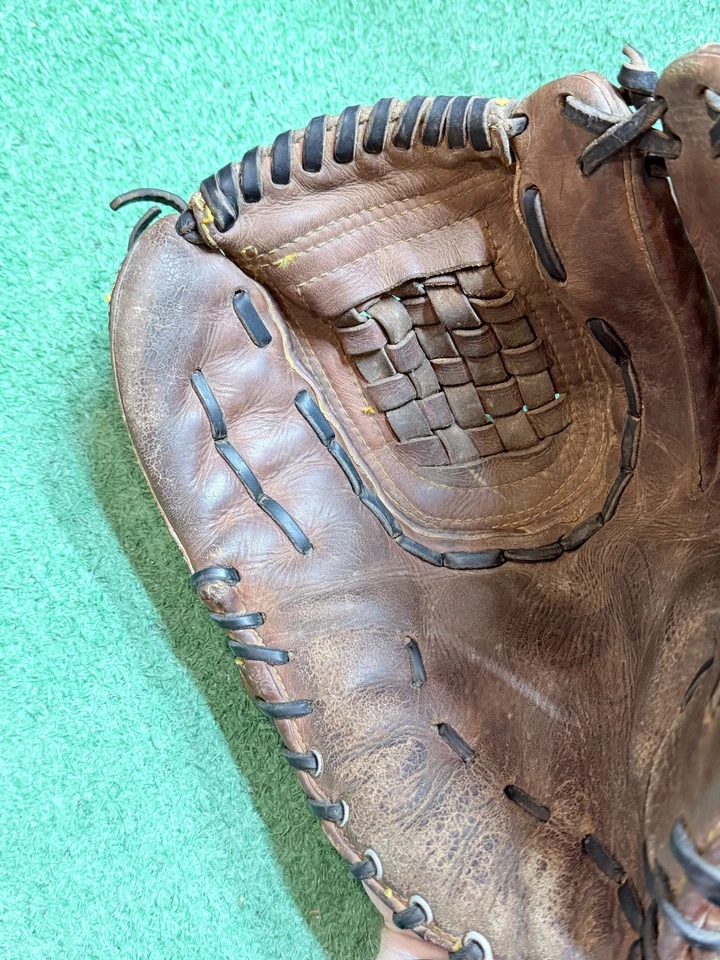 Nokona AMG-650K Professional Model Baseball Glove 13" Right Hand RHT - Image 4 of 4