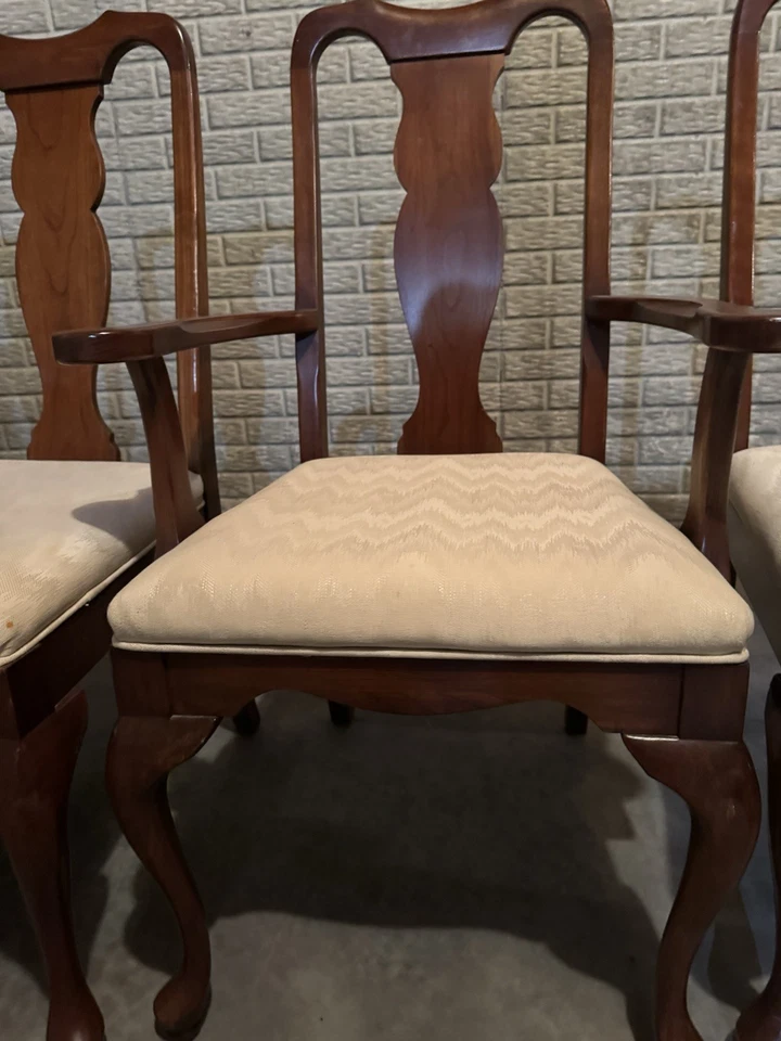 Mesa de comedor vintage Harden Queen Anne, almohadillas para mesa, 2 hojas y 6 sillas.  Foto 4 de 4