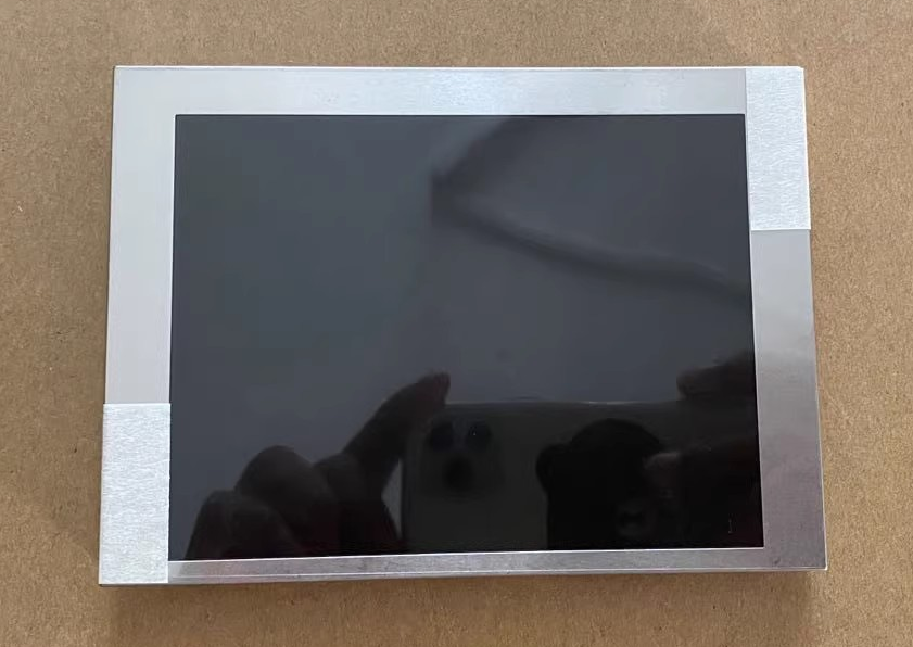 TM097TDH02 Display LCD TFT da 9,7 pollici 1027X768 Fornitura