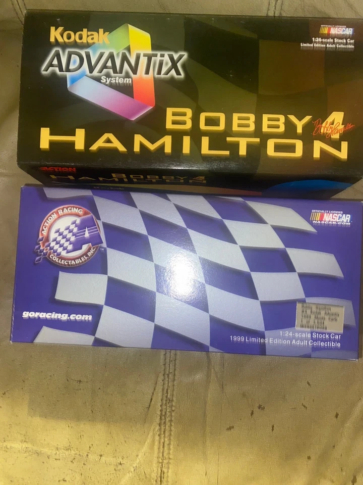 Bobby Hamilton #4. Chevrolet Monte Carlo 1999, sistema Kodak Advantix Foto 4 de 4