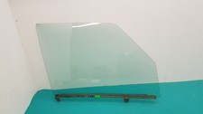 Mercedes-Benz W123 Seitenscheibe Scheibe Fenster T&uuml;rscheibe Vorne rechts Gr&uuml;n
