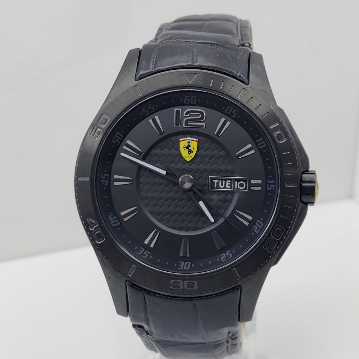 FERRARI Scuderia Black Dial And Leather Men's Watch Item Ref