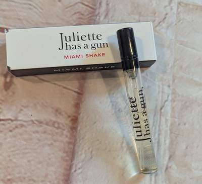 NEW MIAMI SHAKE JULIETTE HAS A GUN FRAGRANCE PERFUME 0.17