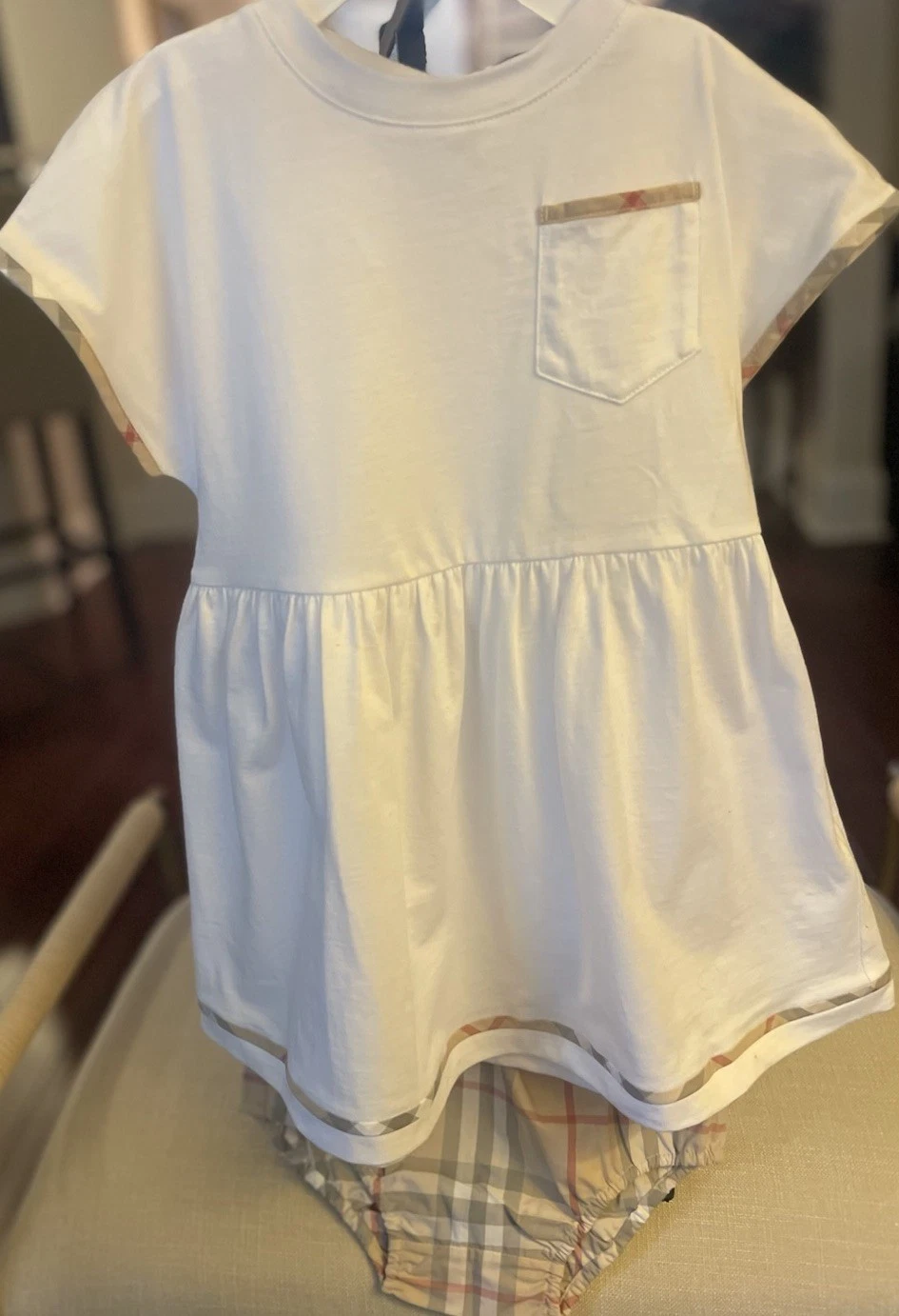 Abito Burberry bambina Lea bianco bordato a quadri pietra pallida con fiori 18m nuovo con etichette