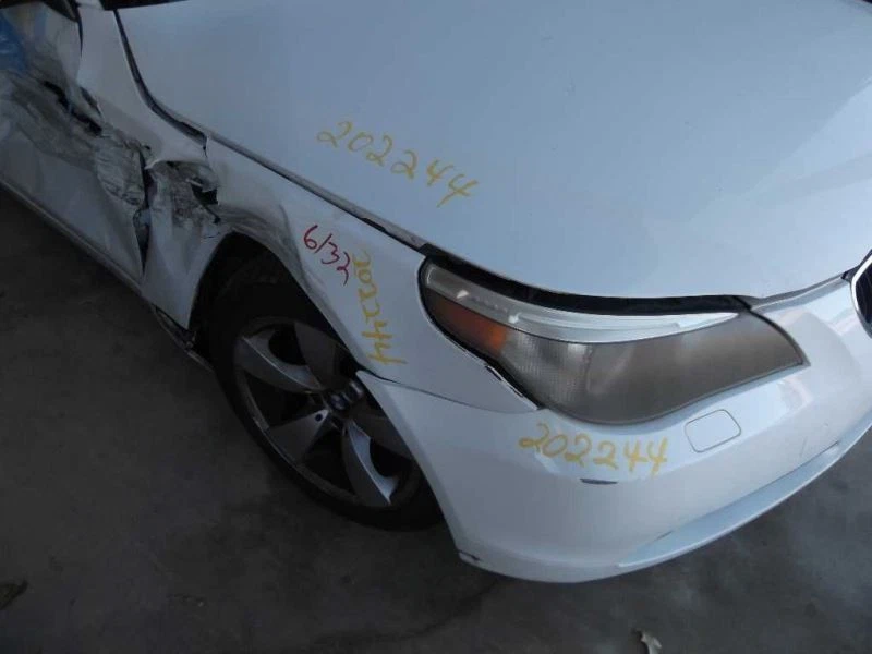 (LOCAL PICKUP ONLY) Rear Bumper Without Park Assist Fits 04-07 BMW 525i 433116 Foto 2 de 4