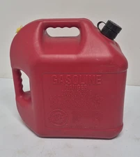 Blitz 5 Gallon Red Plastic Vented Gas Can w/ Flex Nozzle Pre Ban 11833 USA