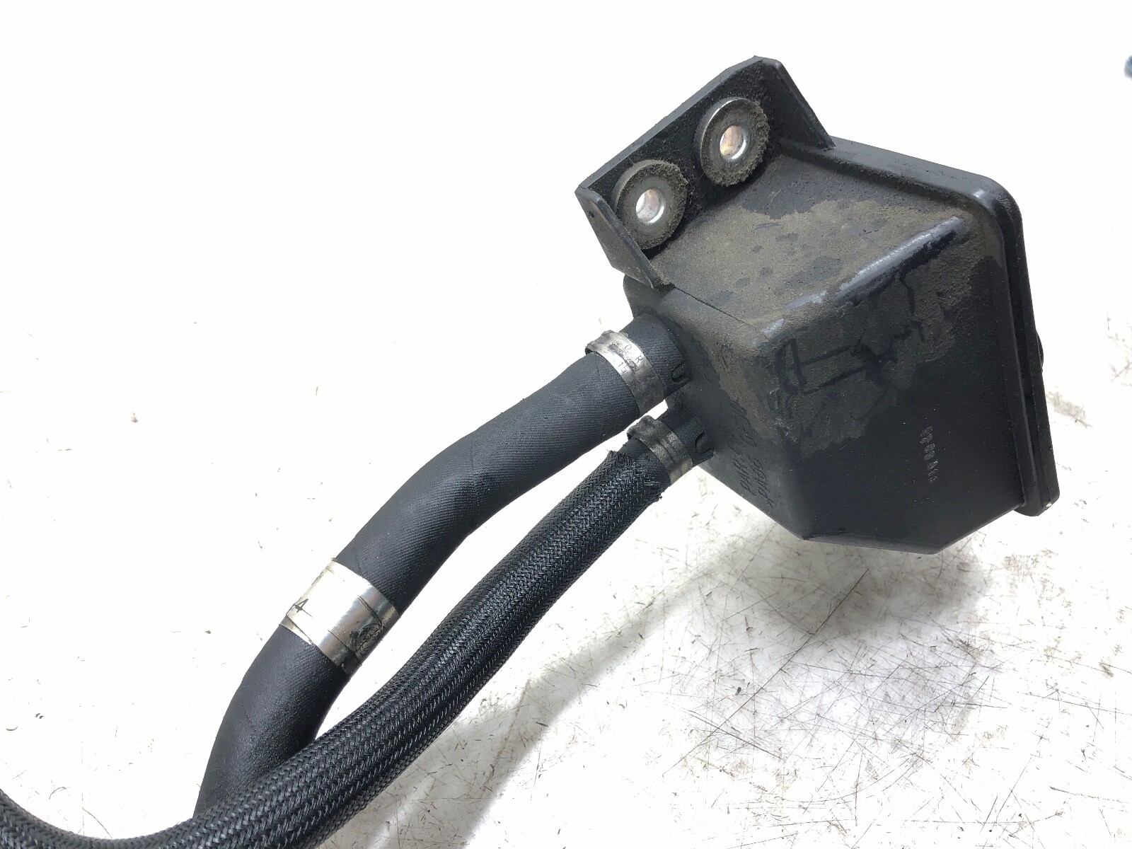2014-2019 MASERATI GHIBLI 3.0L V6 AUXILIARY WATER PUMP OEM.