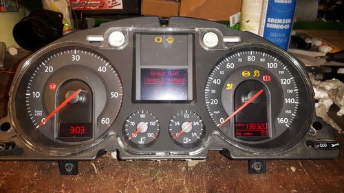4796 Tacho Kombiinstrument VW Passat 3C Rechtslenker GB 3C0920960K 138320 Meilen