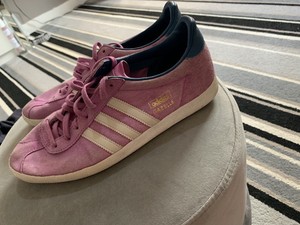 womens gazelles size 5